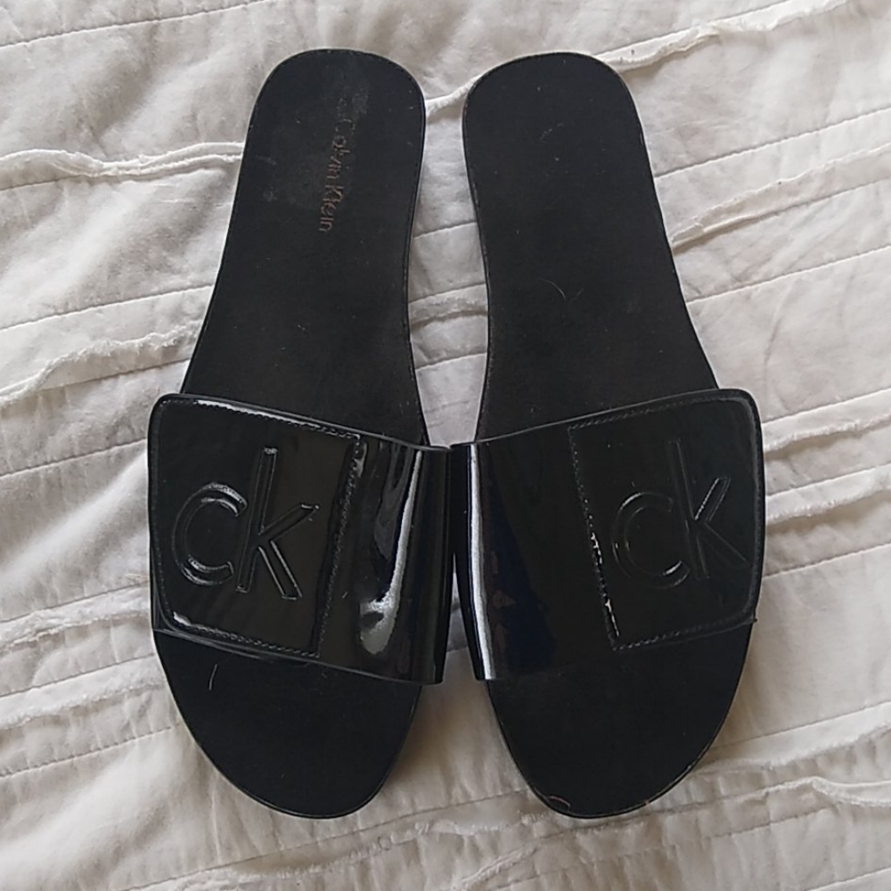 ✨💯✨Calvin Klein Slides